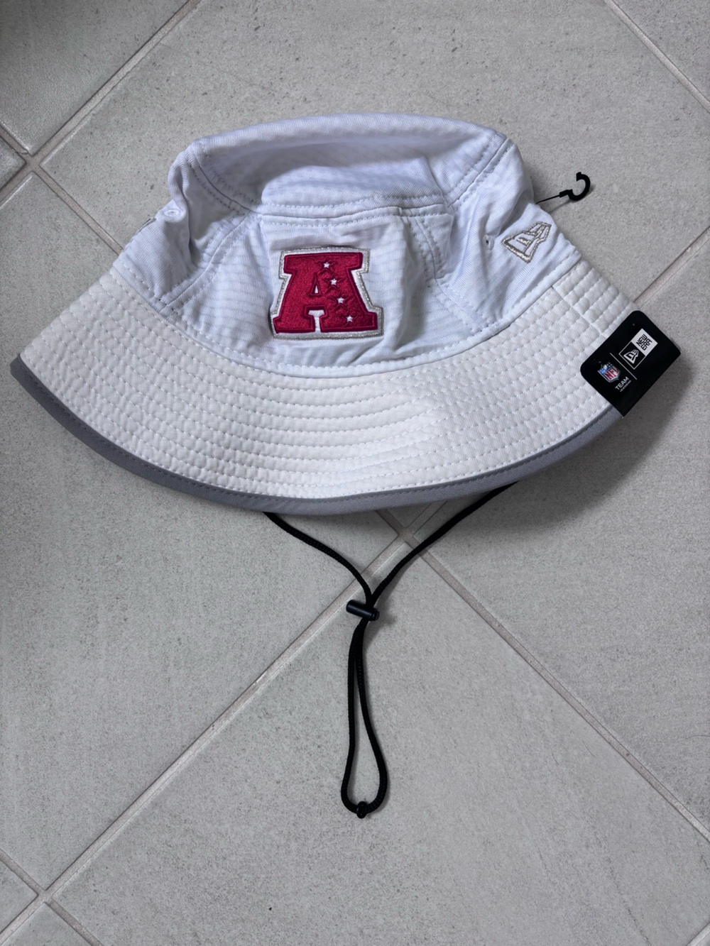 New Era Unisex AFC Pro Bowl Bucket Hat with Black Chin Cord — Patriots